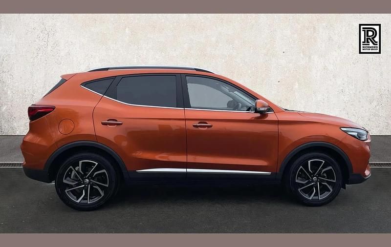 Used MG ZS Exclusive 111 HP (81 kW) 2024 Orange SUV