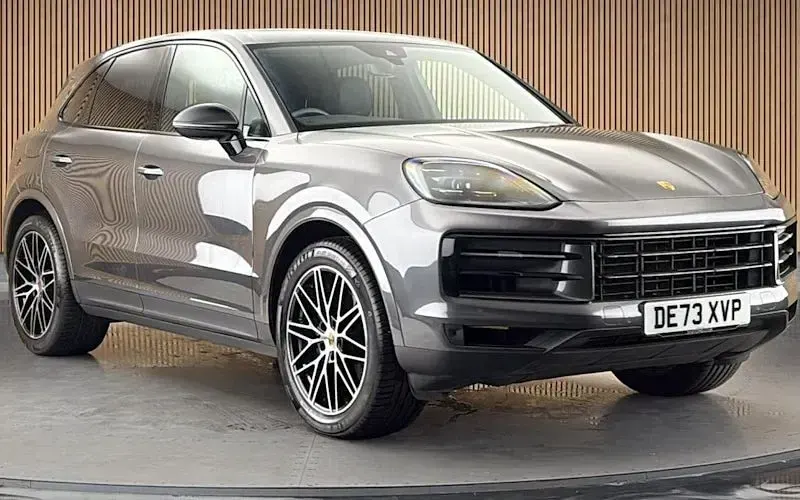 Used Porsche Cayenne 354 HP (260 kW) 2025 SUV