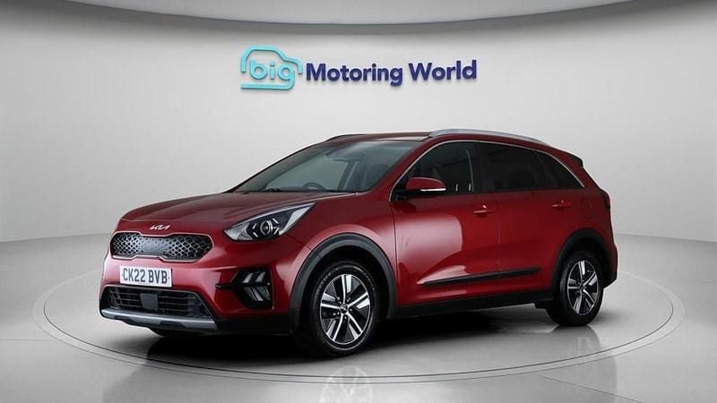 Used Kia Niro 139 HP (102 kW) 2022 Red SUV