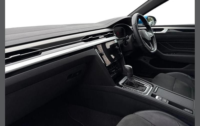 Used VW Arteon R-line 150 HP (110 kW) 2023 Blue Estate