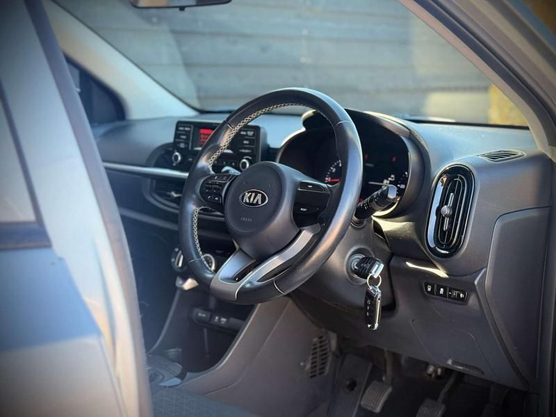 Used Kia Picanto 84 HP (61 kW) 2018 Silver Hatchback