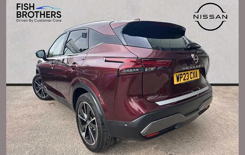 Used Nissan Qashqai Tekna 190 HP (139 kW) 2023 Red SUV