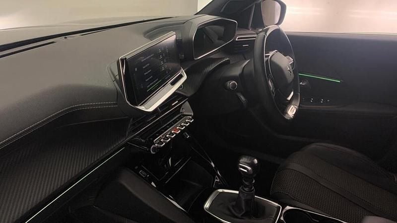 Used Peugeot 2008 GT 129 HP (94 kW) 2022 Grey SUV