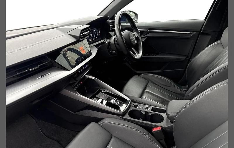 Used Audi A3 e-tron S-Line 200 HP (147 kW) 2024 Blue Hatchback
