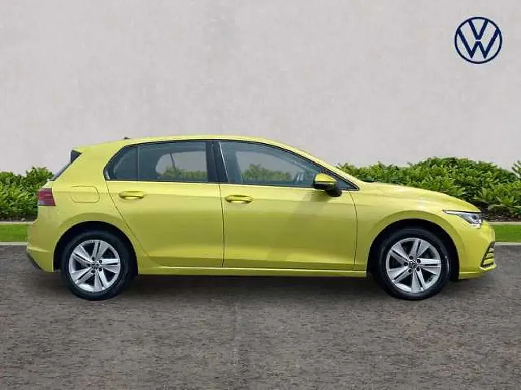 Used VW Golf VIII 130 HP (95 kW) 2020