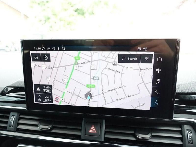 Image 2/4