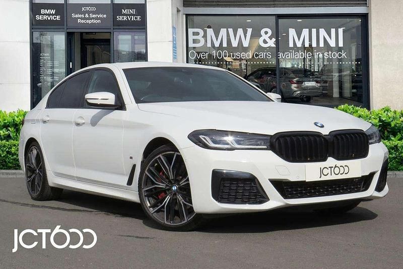 White Used 2023 BMW 520 M Sport Sedan | £28,925 (Good price) - Image 1/4
