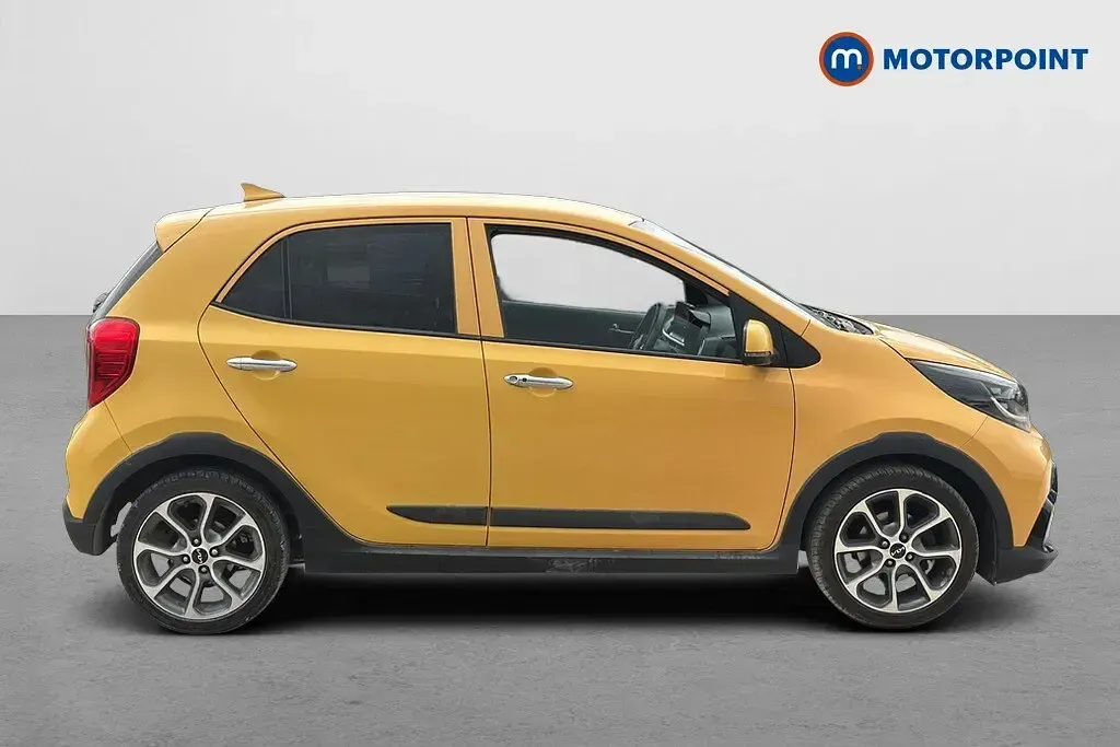 Used Kia Picanto X-Line 67 HP (49 kW) 2023 Yellow Hatchback
