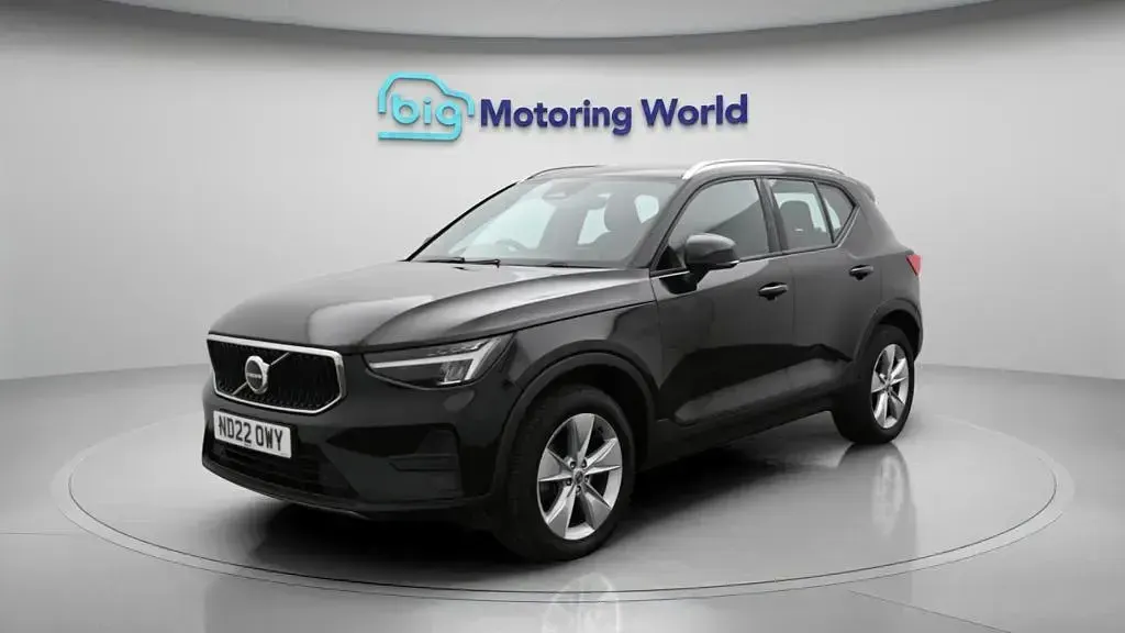 Used Volvo XC40 Core 163 HP (119 kW) 2022 Black SUV