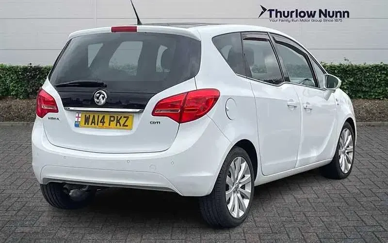 Used Vauxhall Meriva 110 HP (80 kW) 2014 White MPV