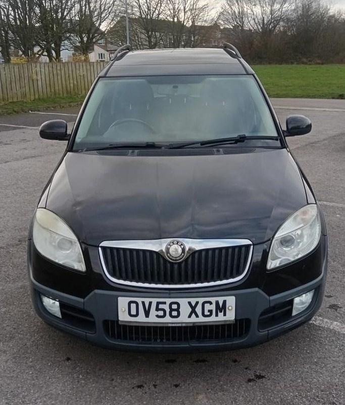 Used Skoda Roomster 105 HP (77 kW) 2009 Black MPV
