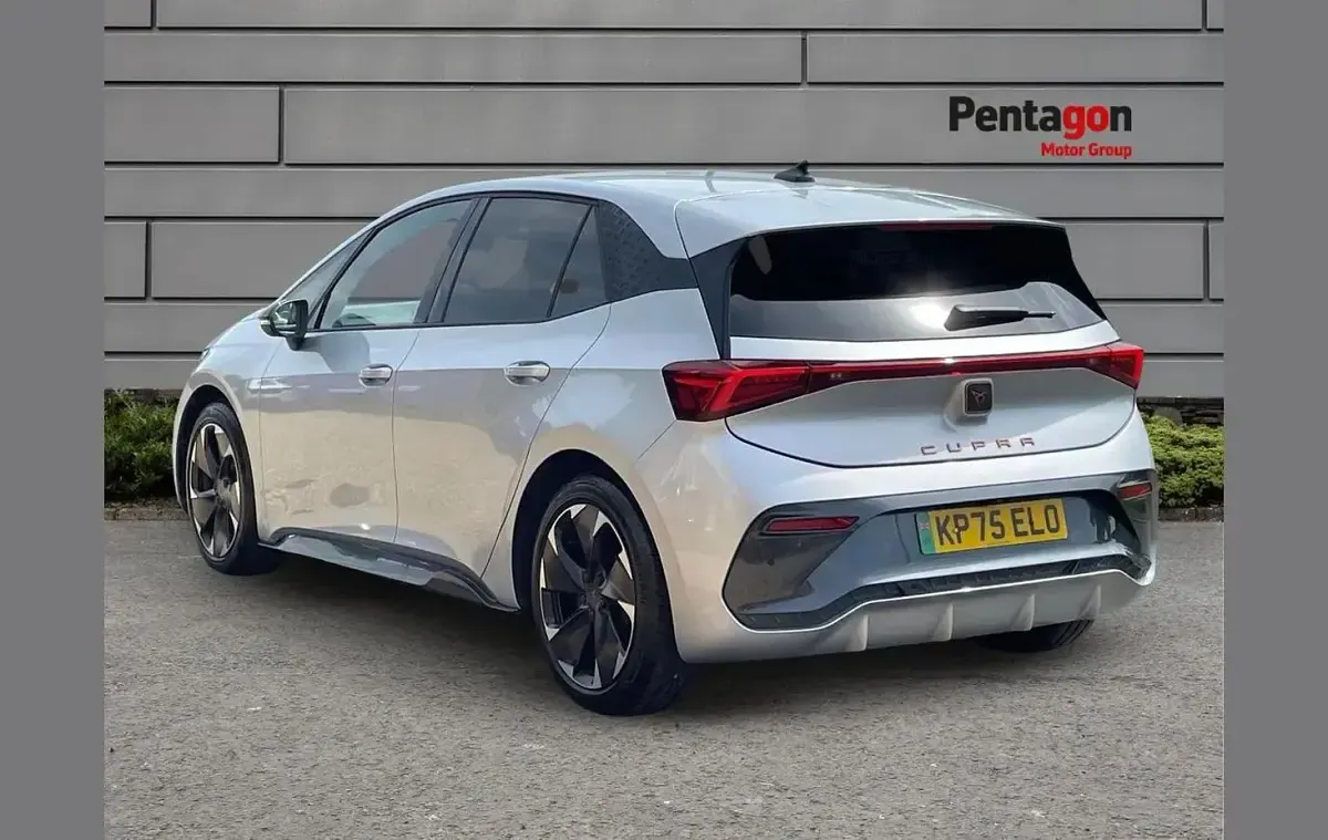 Used Cupra Born e-Boost 169 kW (231 HP) 2025 Silver Hatchback