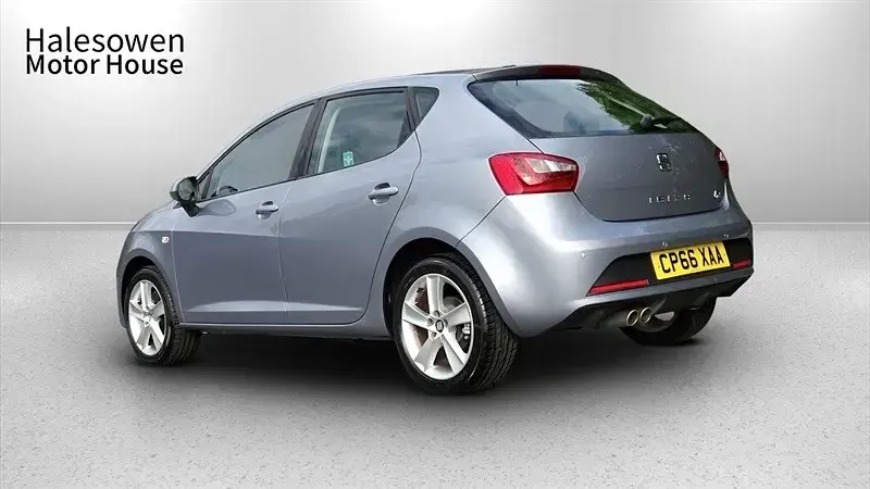 Usado Seat Ibiza FR 110 HP (80 kW) 2017 Prateado Citadino