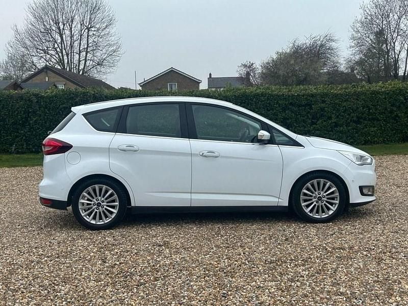 Used Ford C-MAX Titanium 125 HP (91 kW) 2017 White MPV
