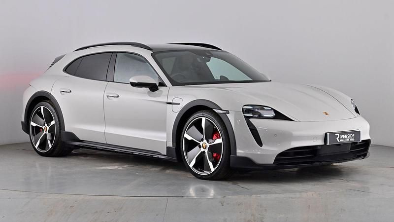 Used Porsche Taycan Cross Turismo 419 kW (571 HP) 2022 Crayon grey Estate