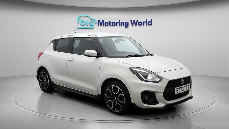 Used 2023 Suzuki Swift Sport Hatchback | £14,803 (Fair price) - Image 1/4