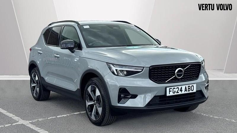 Used 2024 Volvo XC40 Plus SUV | £32,762 (Fair price) - Image 1/3
