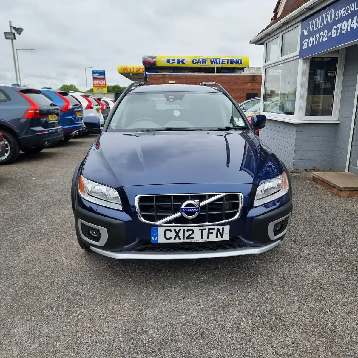 Used Volvo XC70 Ocean Race 215 HP (158 kW) 2012 Blue Estate