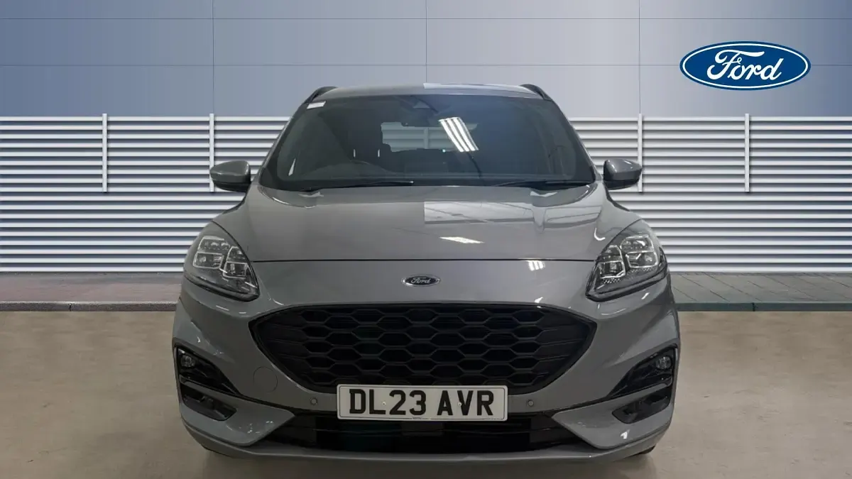 Used Ford Kuga ST-Line 150 HP (110 kW) 2023 Silver SUV