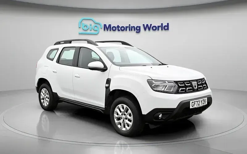 Used Dacia Duster Comfort 90 HP (66 kW) 2022 White SUV