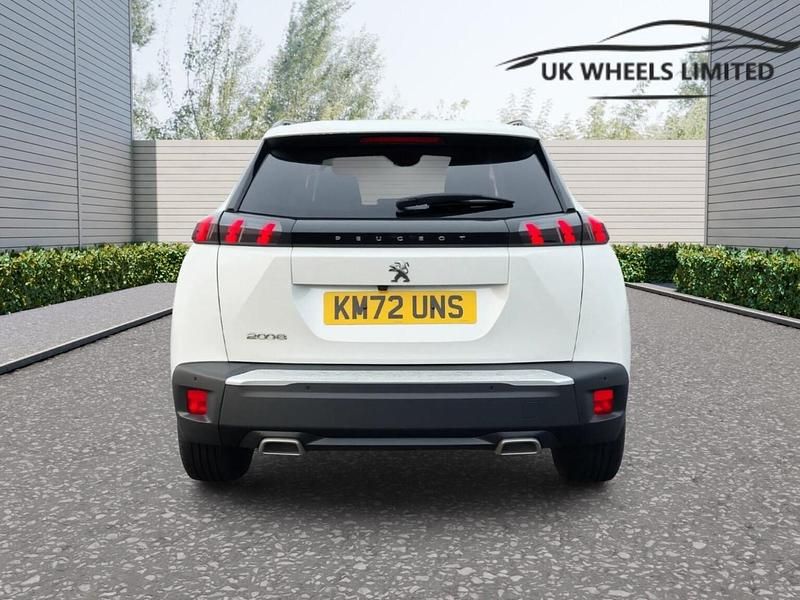 Begagnad Peugeot 2008 Allure+ 2022 Vit SUV