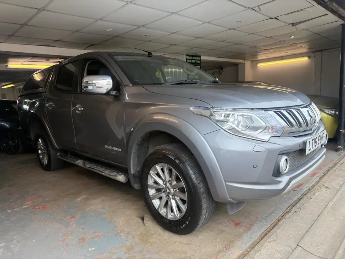 Used Mitsubishi L200 181 HP (133 kW) 2016 Grey Pickup