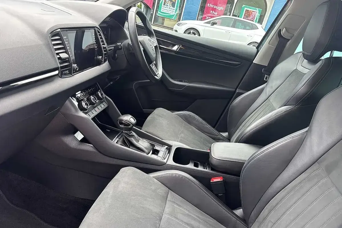 Used Skoda Karoq SE L 110 HP (80 kW) 2020 Quartz grey metallic SUV