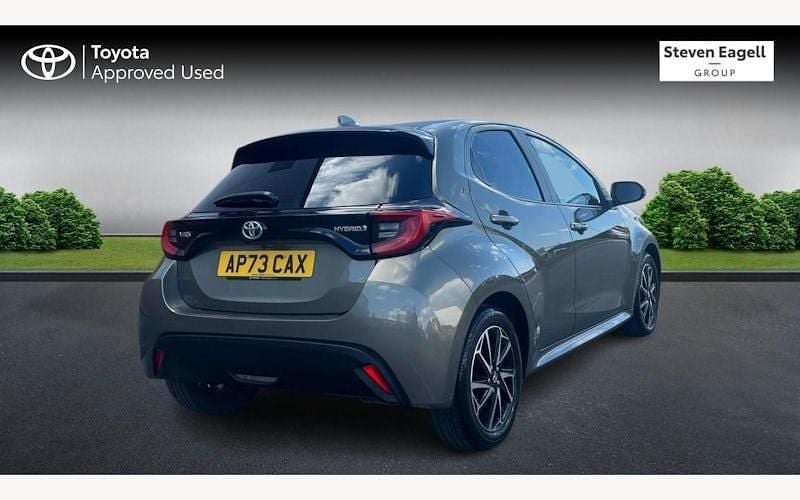 Used Toyota Yaris Hybrid Design 116 HP (85 kW) 2026 Hatchback