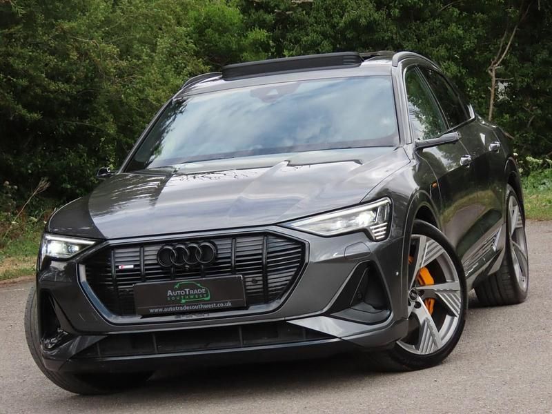 Used Audi e-tron 300 kW (408 HP) 2022 Grey SUV
