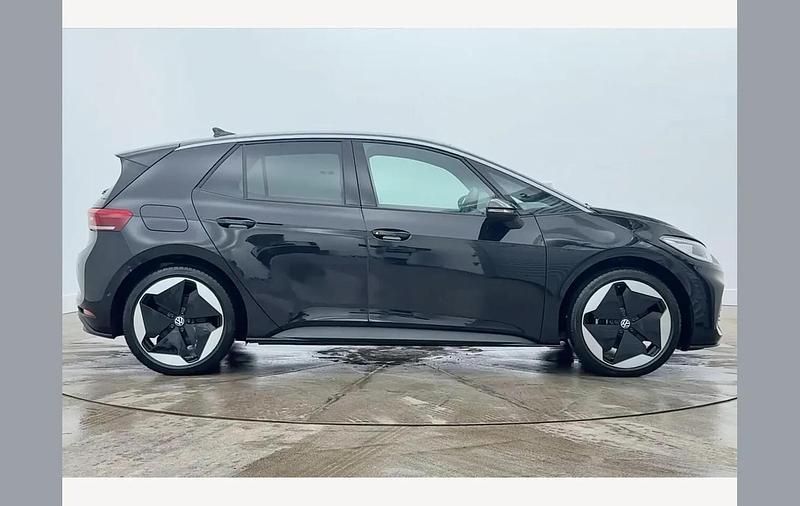 Used VW ID.3 Pro 147 kW (200 HP) 2025 Black Hatchback