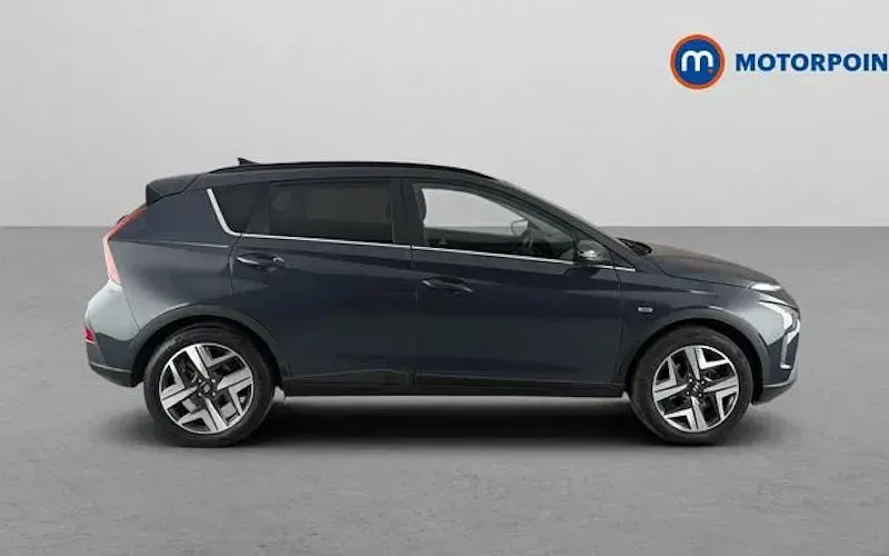 Used Hyundai Bayon Premium 101 HP (74 kW) 2024 Grey SUV