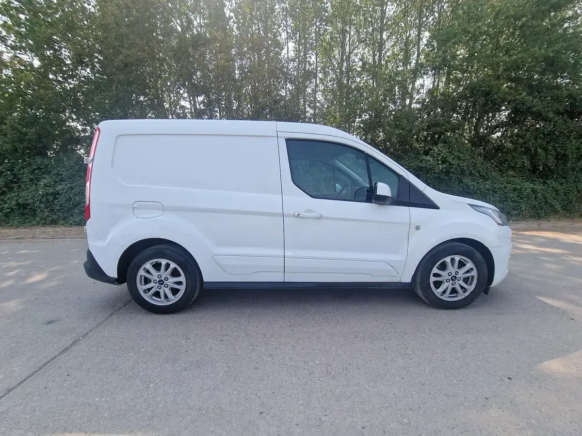 Used Ford Transit Limited 120 HP (88 kW) 2019 White Van