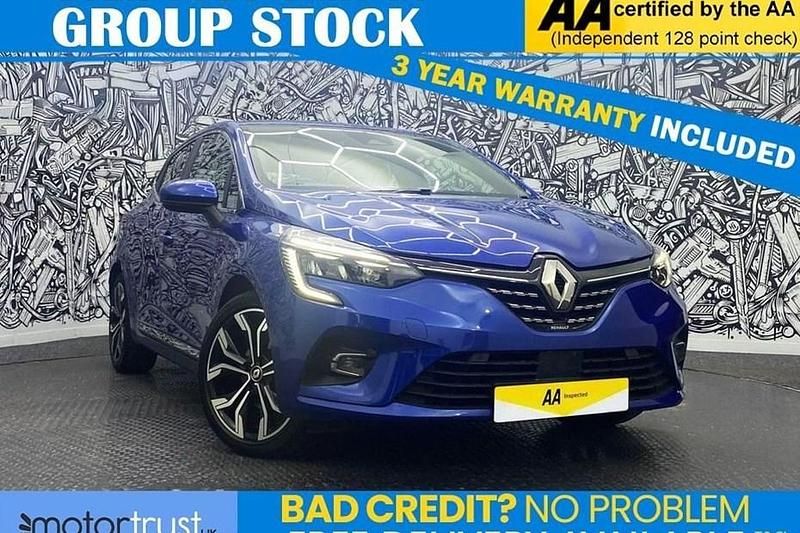 Used Renault Clio V Version S 140 HP (102 kW) 2022 Blue Hatchback