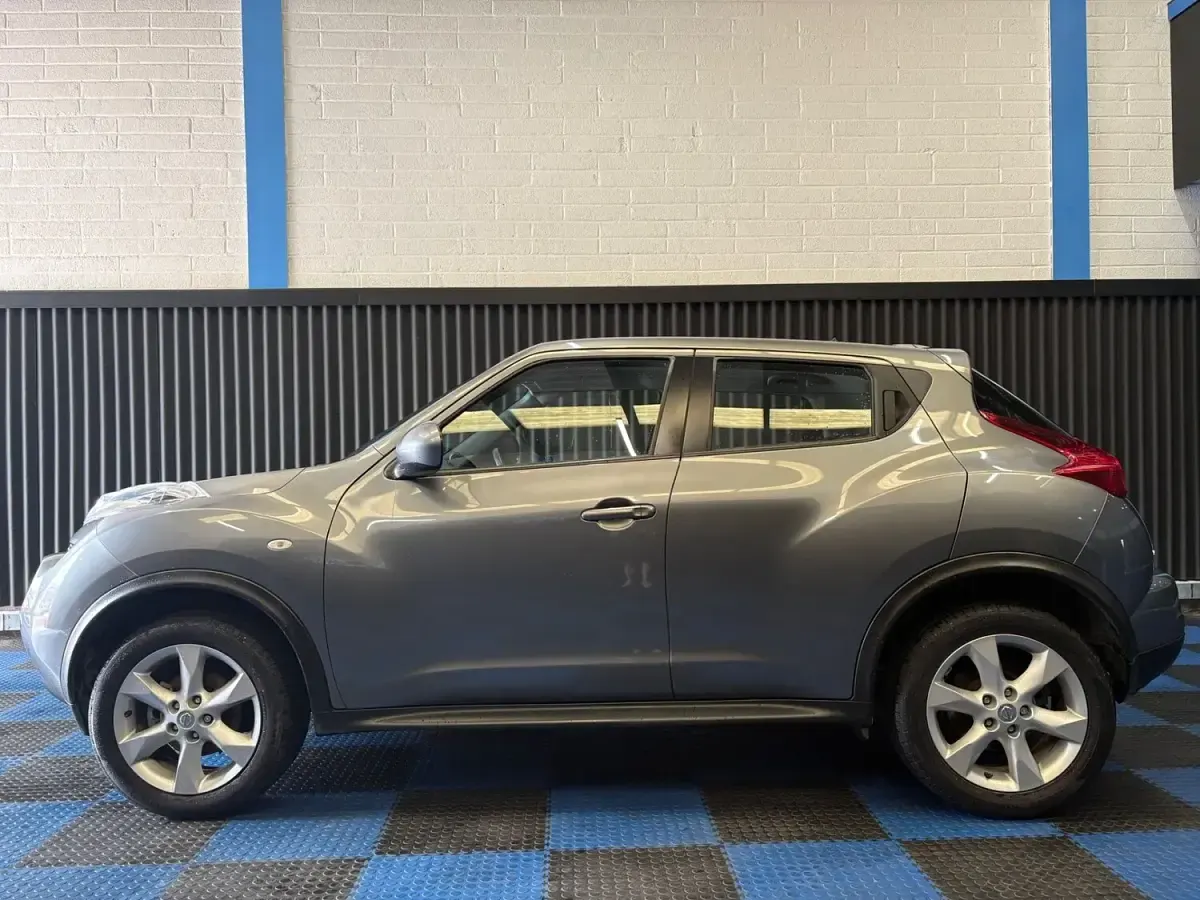 Used Nissan Juke Acenta 117 HP (86 kW) 2010 Grey SUV