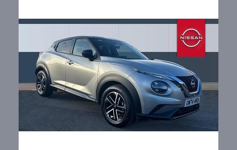 Used Nissan Juke N-Connecta 114 HP (83 kW) 2024 Silver SUV
