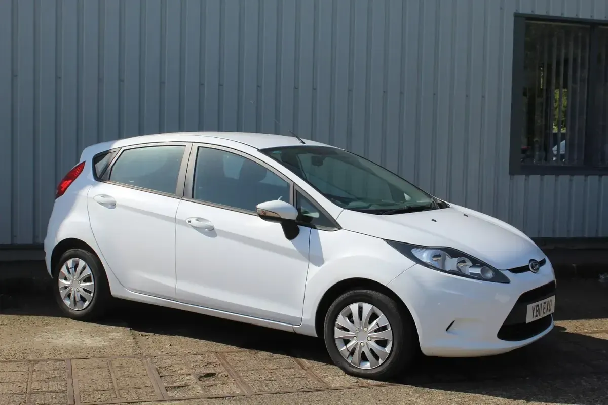Used Ford Fiesta 2011 White Hatchback
