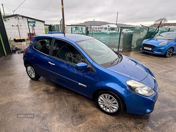 Used Renault Clio IV 2012 Blue Hatchback