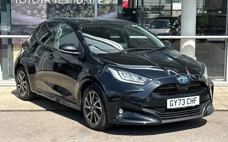 Second-hand Toyota Yaris Hybrid Design 116 CP (85 kW) 2026 Hatchback