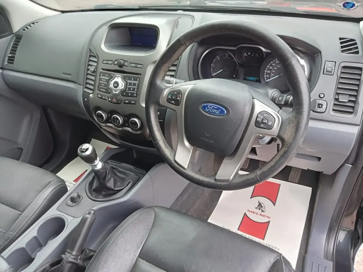 Used Ford Ranger Limited 200 HP (147 kW) 2015 Black Pickup