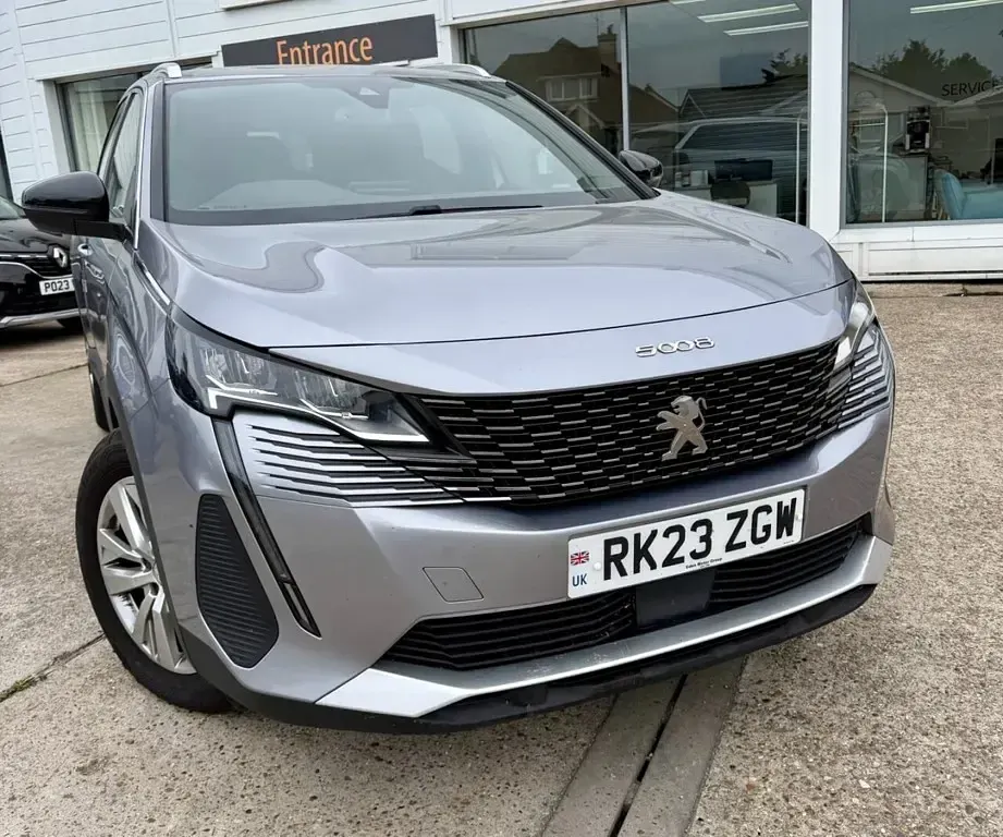 Used Peugeot 5008 Active+ 130 HP (95 kW) 2023 Grey SUV