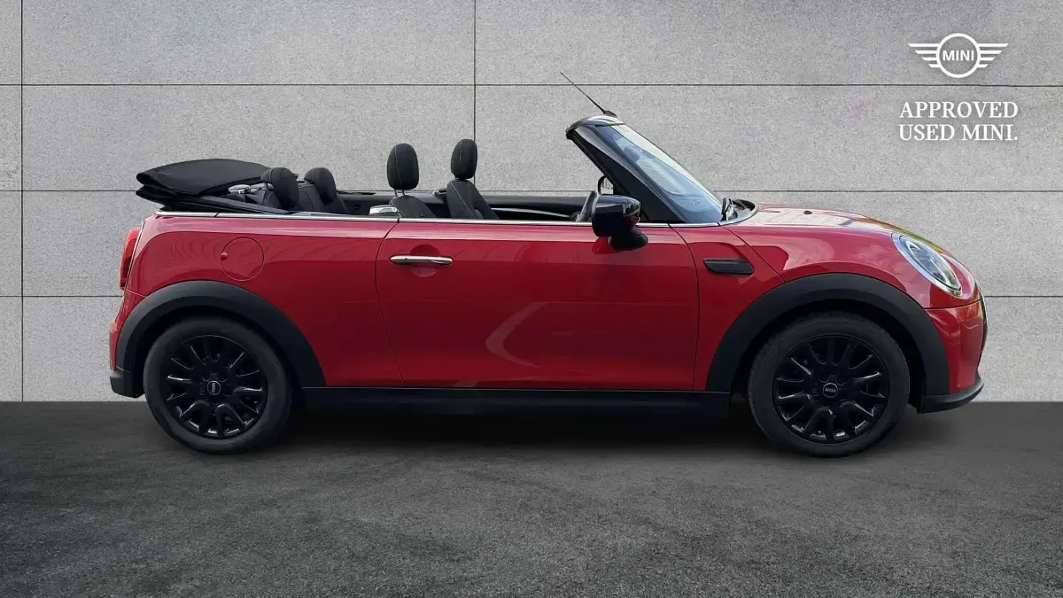Usado Mini Cooper Classic 134 CV (98 kW) 2023 Rojo Utilitario