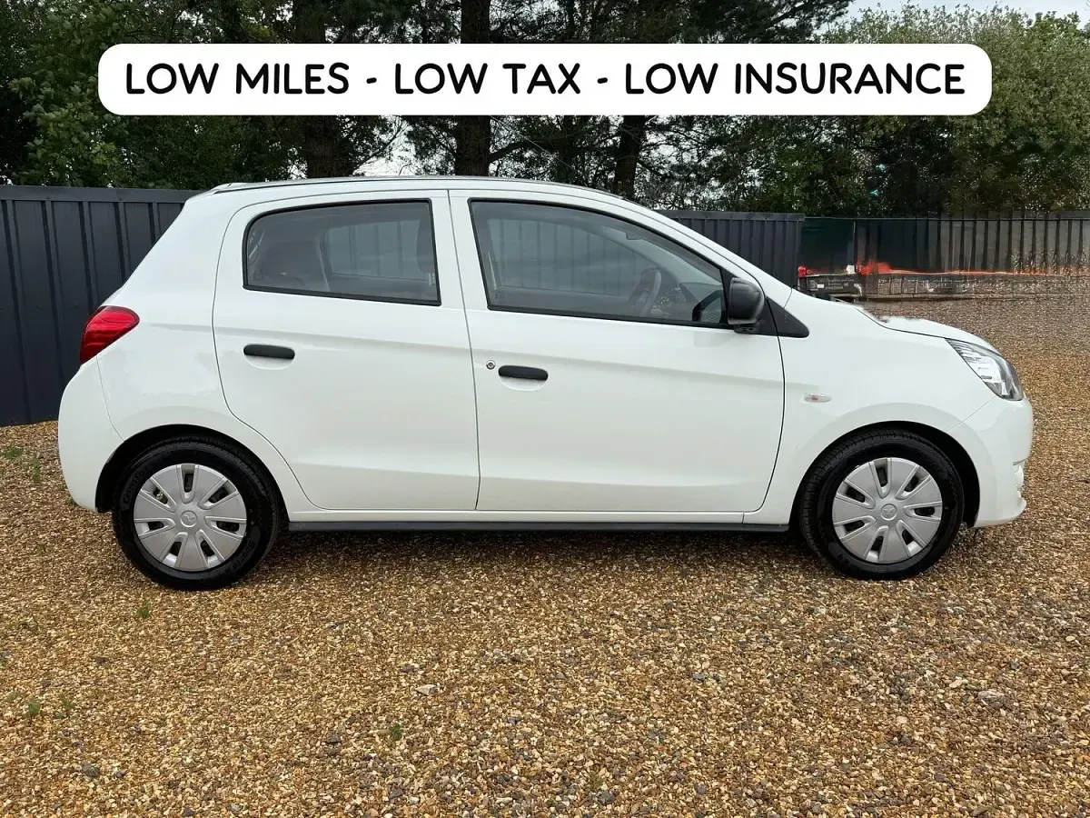 Used Mitsubishi Mirage 71 HP (52 kW) 2014 White Hatchback