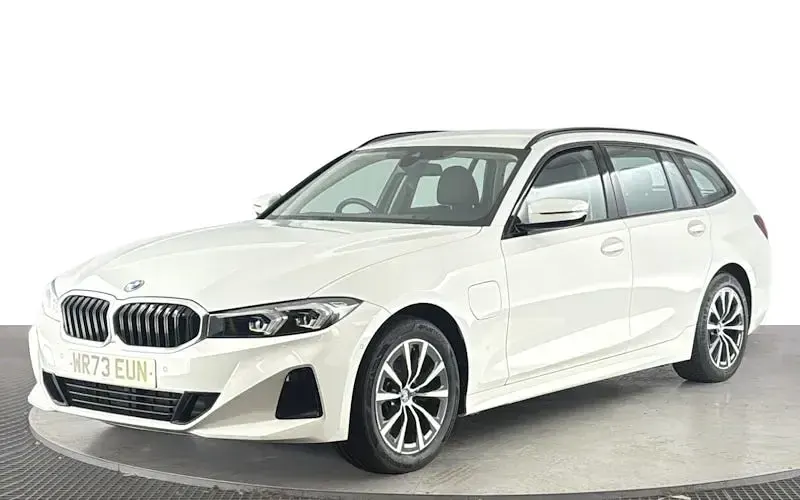 Used BMW 330e Sport Line 292 HP (214 kW) 2023 Estate