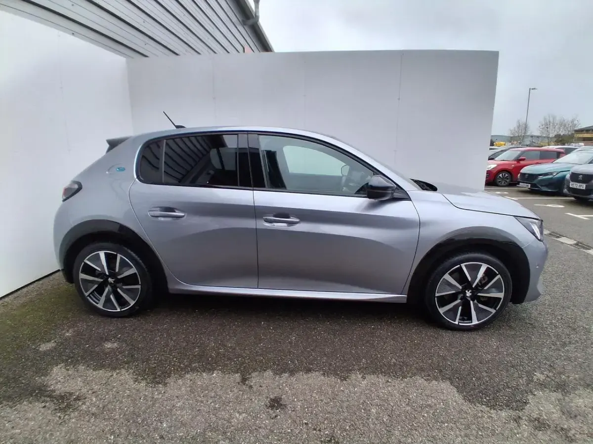 Occasion Peugeot e-208 Premium 98 kW (134 ch) 2022 Gris Citadine