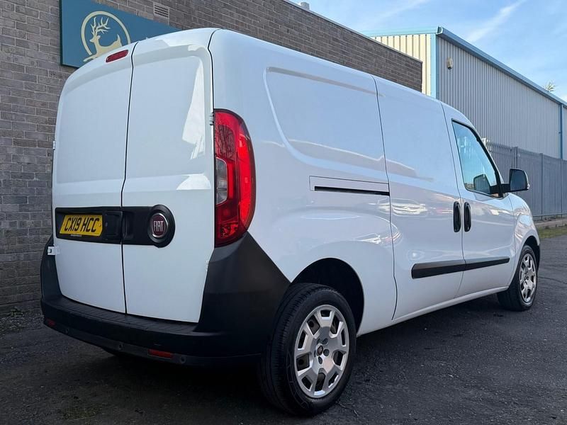 Used Fiat Doblò 2019 White MPV