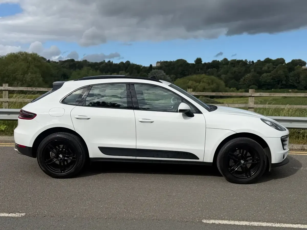 Used Porsche Macan 2018 White SUV