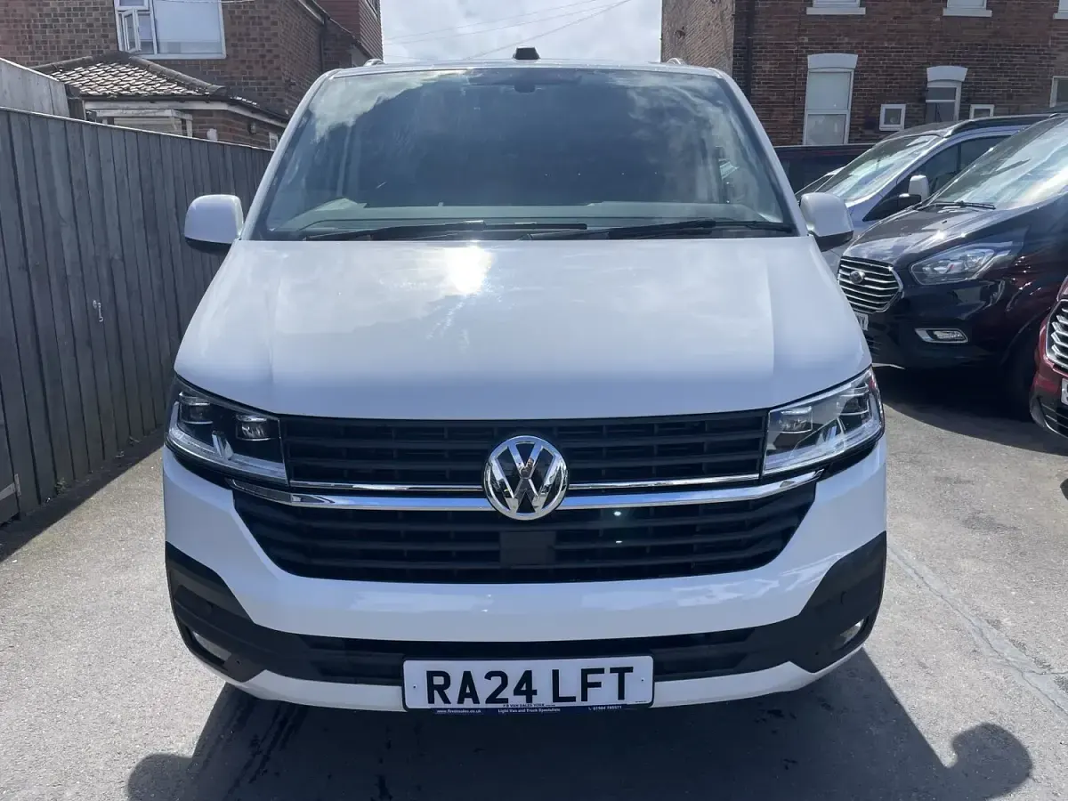 Used VW Transporter Highline 110 HP (80 kW) 2024 White Van