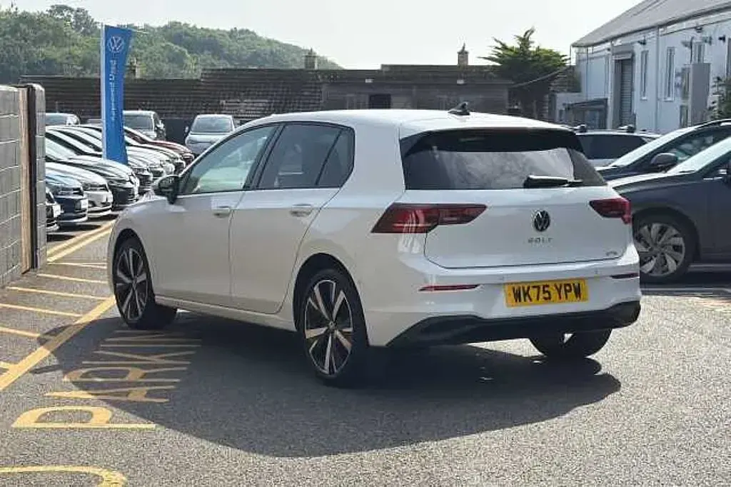 Used VW Golf VIII 150 HP (110 kW) 2025