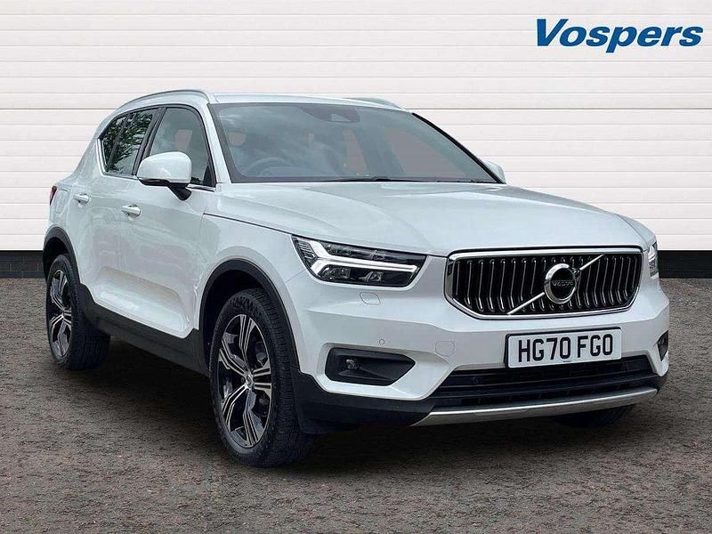 White Used 2021 Volvo XC40 Inscription SUV | £23,250 (Good price) - Image 1/3