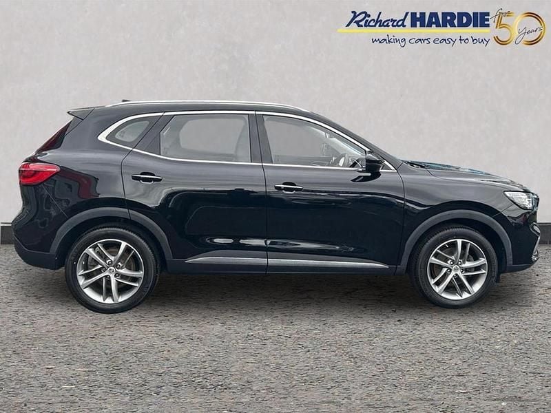 Used MG HS Exclusive 160 HP (117 kW) 2022 Black SUV